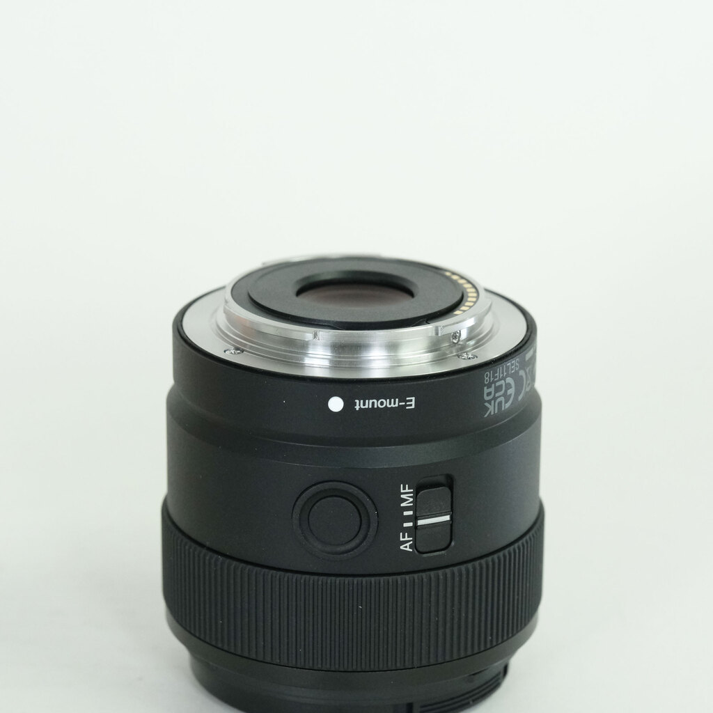 SONY E 11mm F1.8 SEL11F18