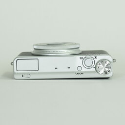 FUJIFILM XQ2 シルバー FUJIFILM XQ2 シルバー