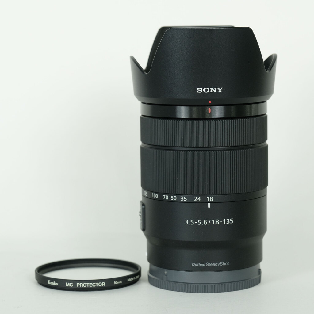 SONY E 18-135mm F3.5-5.6 OSS SEL18135の出品 | ONE SCENE（ワンシーン）
