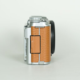 FUJIFILM X-A2 ボディ ブラウン