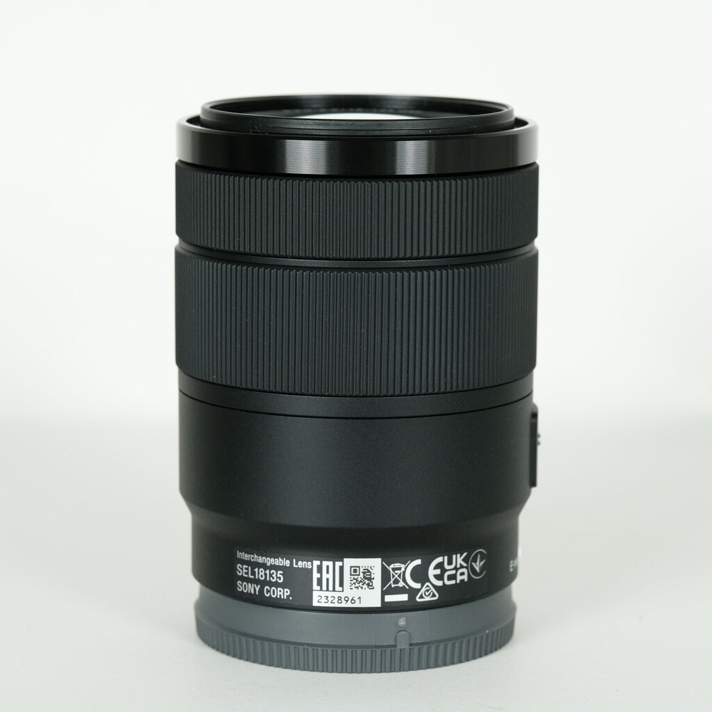 SONY E 18-135mm F3.5-5.6 OSS SEL18135
