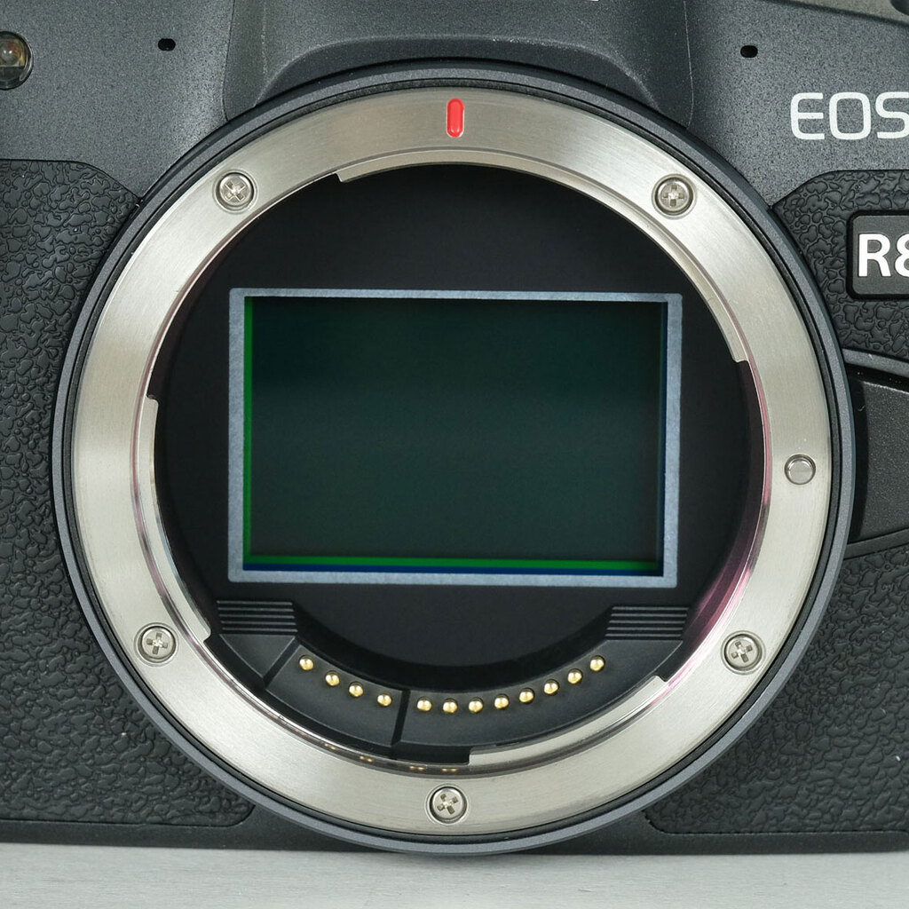 Canon EOS R8 Canon EOS R8