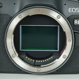 Canon EOS R8 Canon EOS R8