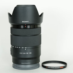 SONY E 18-135mm F3.5-5.6 OSS SEL18135