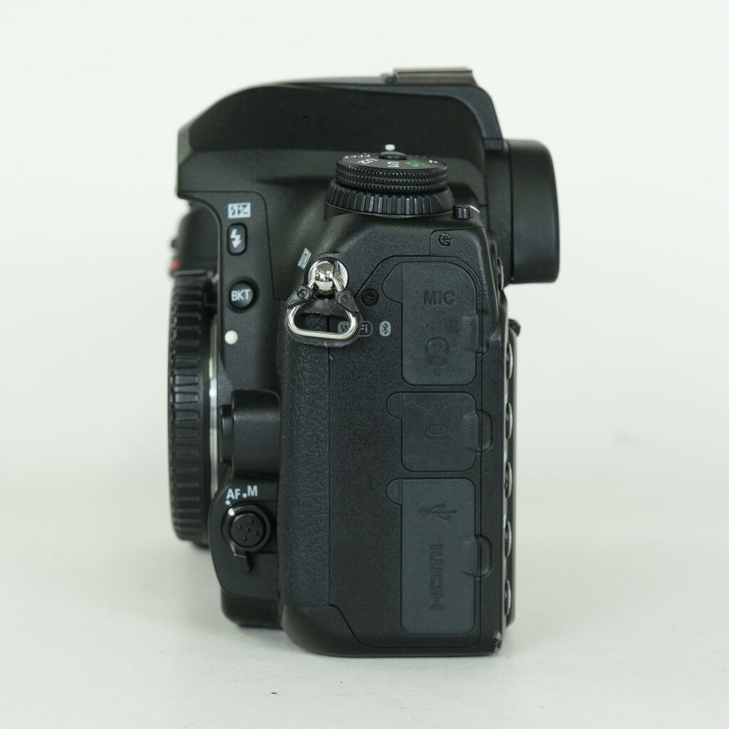 Nikon D780