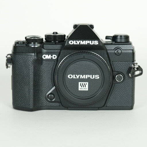 OLYMPUS OM-D E-M5 Mark III