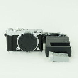 Nikon Nikon1 J5 ボディ シルバー Nikon Nikon1 J5 ボディ シルバー