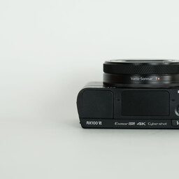 SONY Cyber-shot DSC-RX100M6