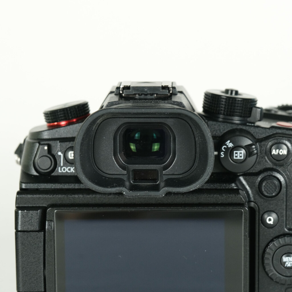 Panasonic LUMIX DC-GH6 Panasonic LUMIX DC-GH6
