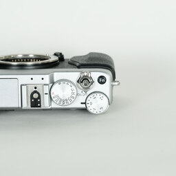 FUJIFILM X-E1 シルバー