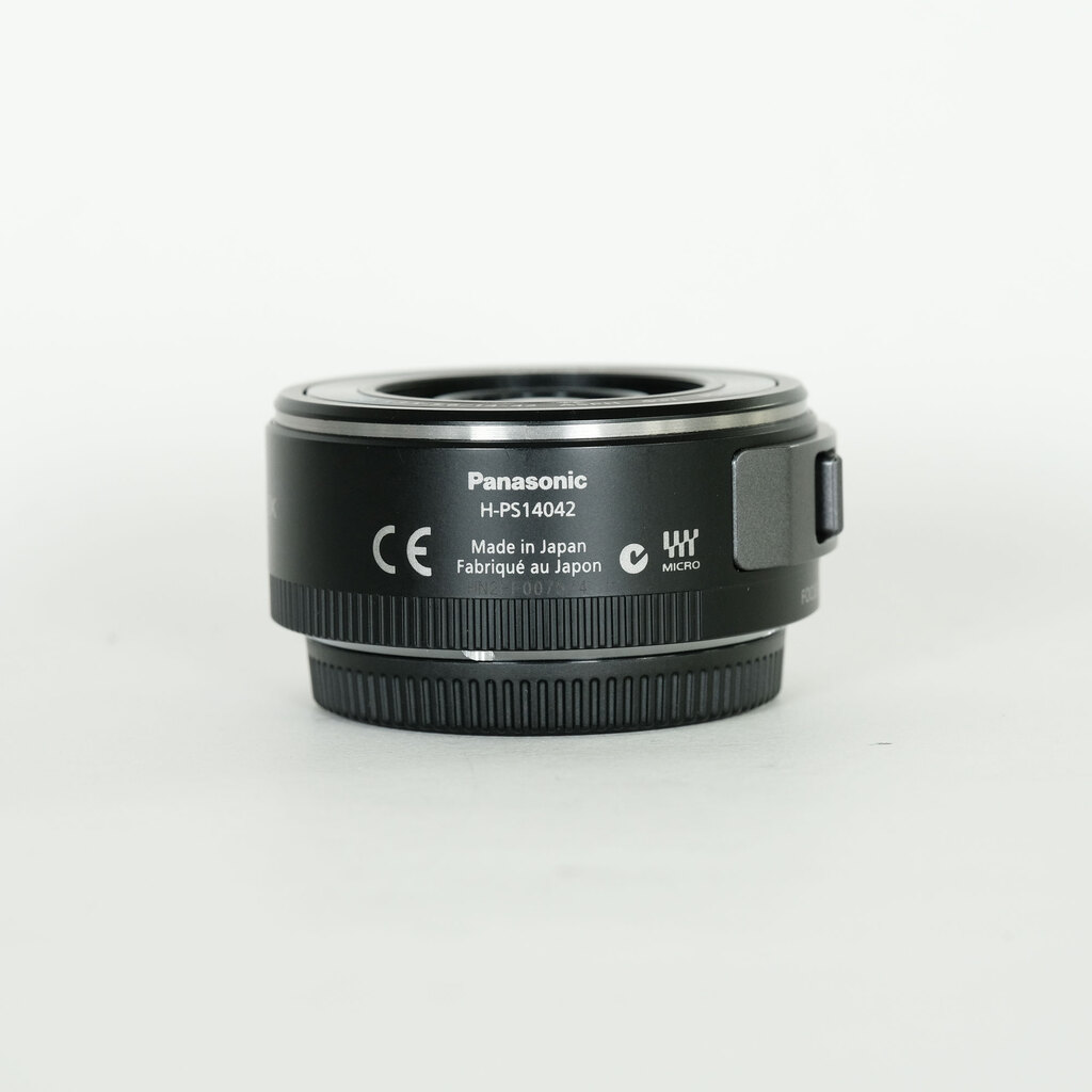 Panasonic LUMIX G X VARIO PZ 14-42mm / F3.5-5.6 ASPH. / POWER O.I.S.