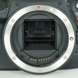 Canon EOS Kiss X7