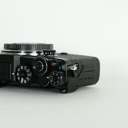 OLYMPUS PEN-F