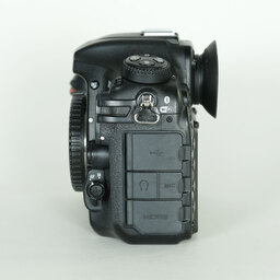 Nikon D500
