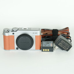 FUJIFILM X-A5 ボディ ブラウン