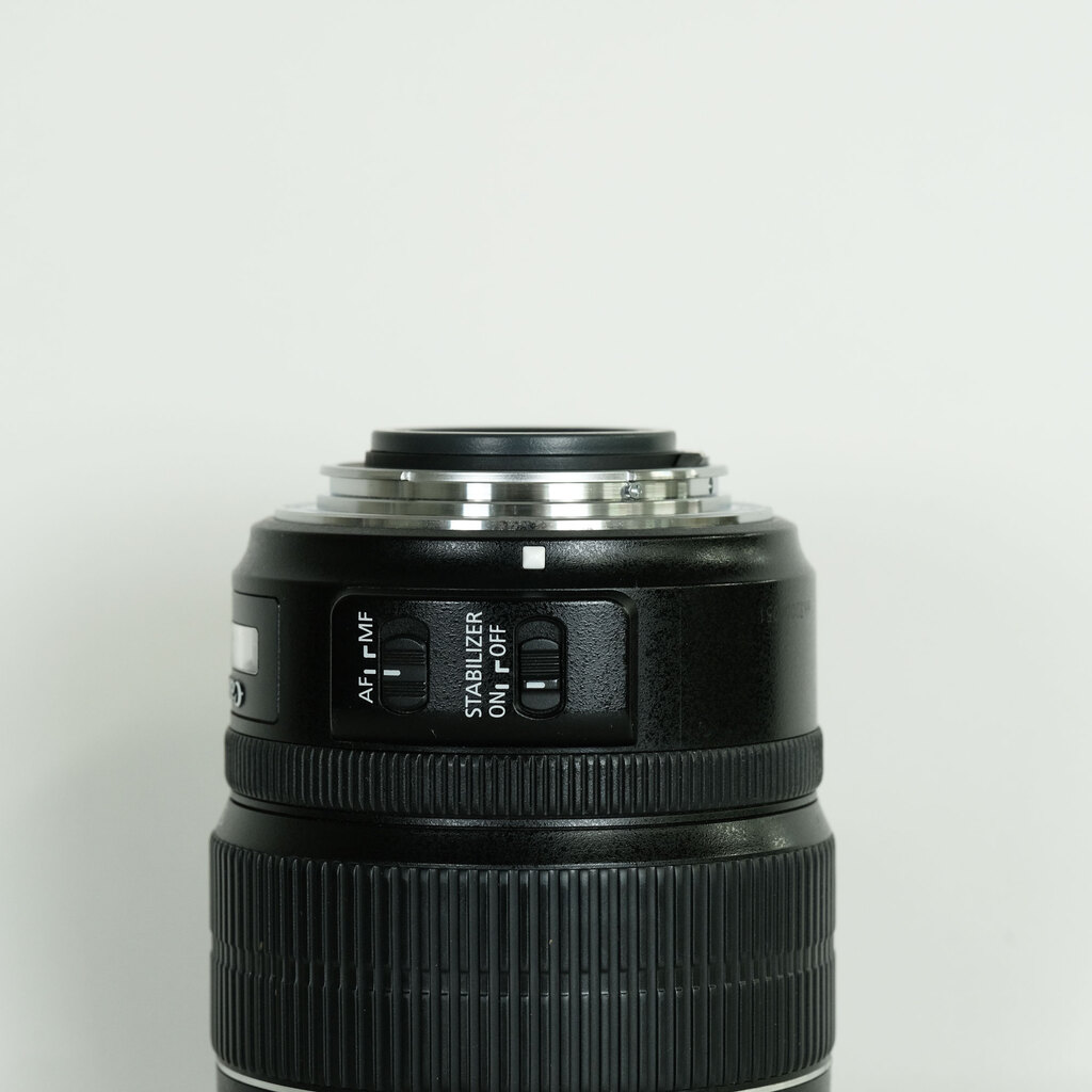Canon EF-S15-85mm F3.5-5.6 IS USM