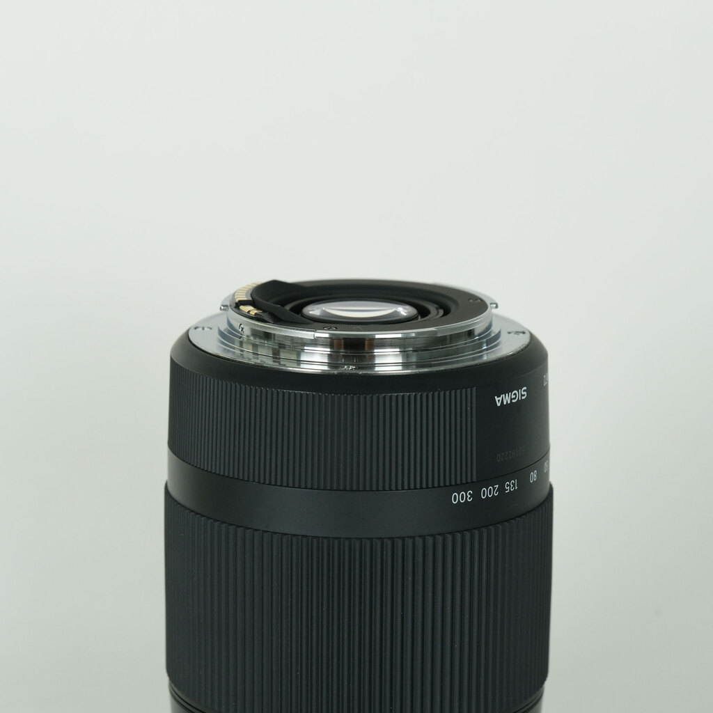 SIGMA 18-300mm F3.5-6.3 DC MACRO OS HSM｜Contemporary [キヤノンEF