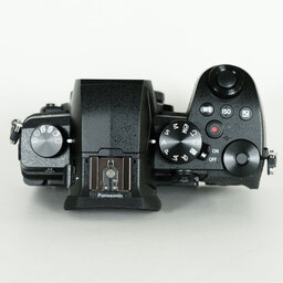 Panasonic LUMIX DC-G99D ボディ ブラック