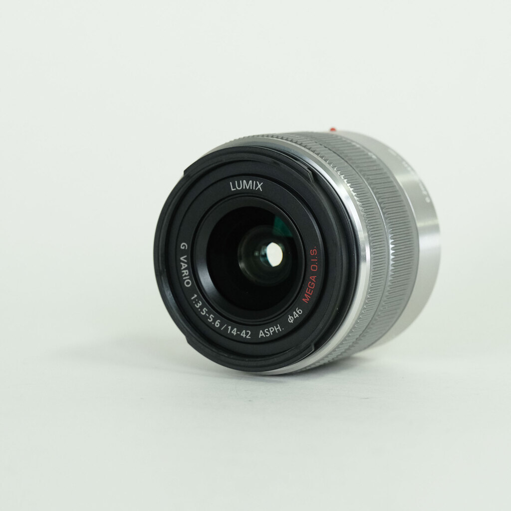 Panasonic LUMIX G VARIO 14-42mm F3.5-5.6II ASPH. MEGA O.I.S. シルバー H-FS1442A-S Panasonic LUMIX G VARIO 14-42mm F3.5-5.6II ASPH. MEGA O.I.S. シルバー H-FS1442A-S