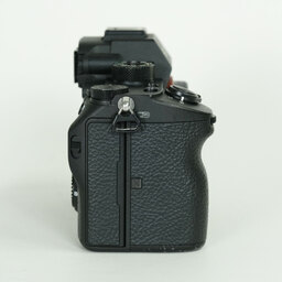 SONY α7R III(ILCE-7RM3) SONY α7R III(ILCE-7RM3)