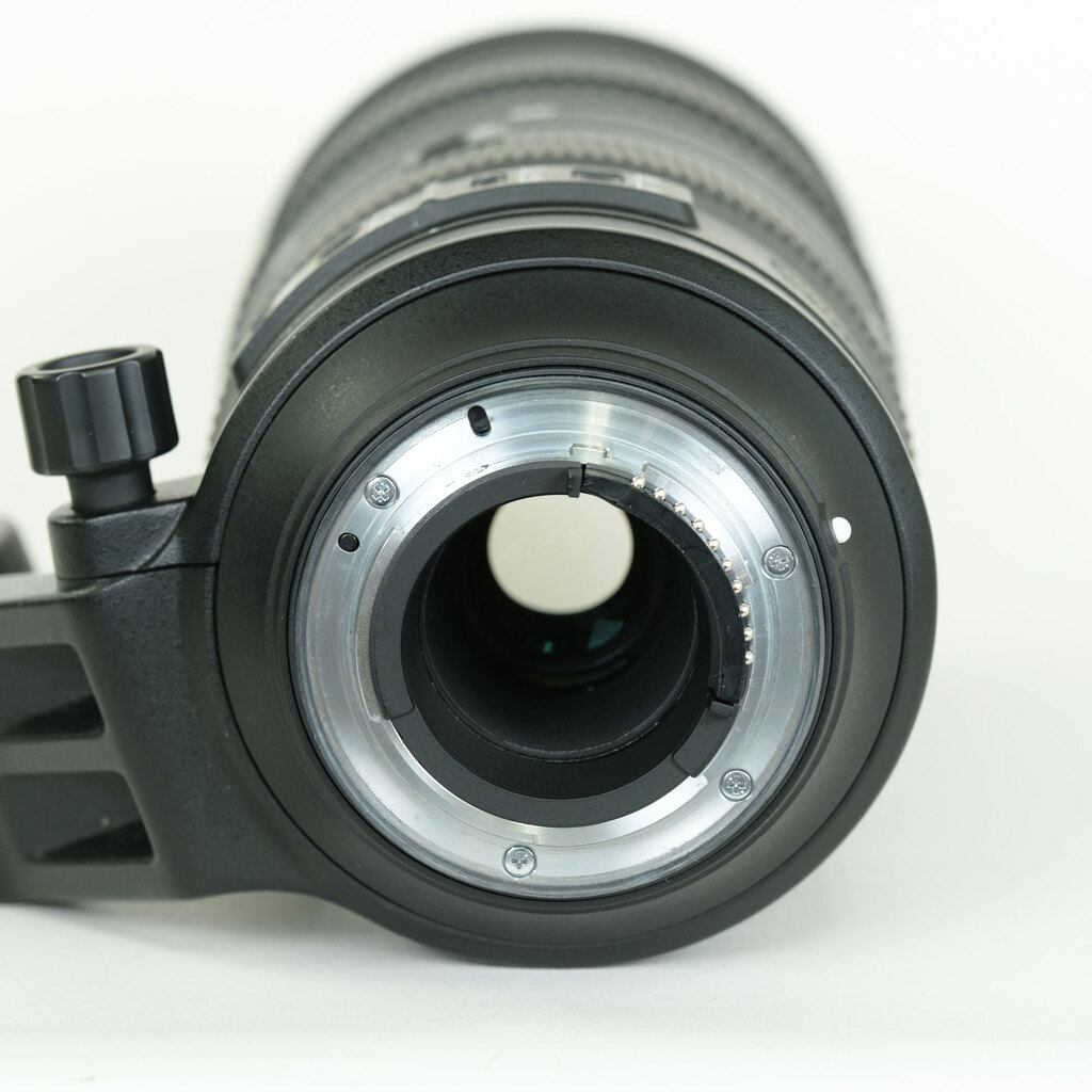 Nikon AF-S NIKKOR 200-500mm f/5.6E ED VR Nikon AF-S NIKKOR 200-500mm f/5.6E ED VR