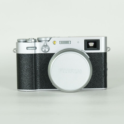 FUJIFILM X100VI 本体 2300shots FUJIFILM X100VIを徹底解説。万能さに磨きがかかった孤高のコンデジ