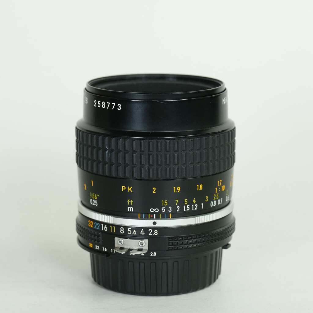 Nikon Ai Micro-Nikkor 55mm F2.8Sの出品 | ONE SCENE（ワンシーン）