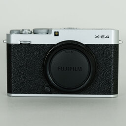 FUJIFILM X-E4