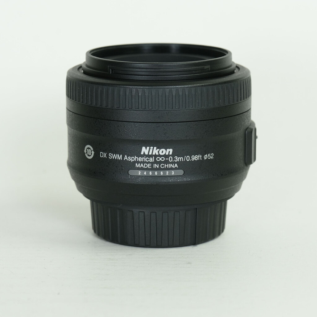 Nikon AF-S DX NIKKOR 35mm f/1.8G