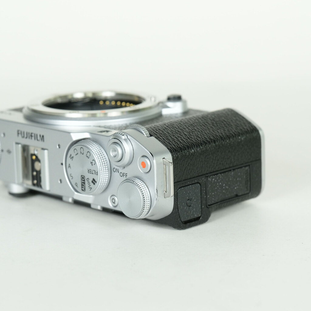 FUJIFILM X-M5の出品 | ONE SCENE（ワンシーン）