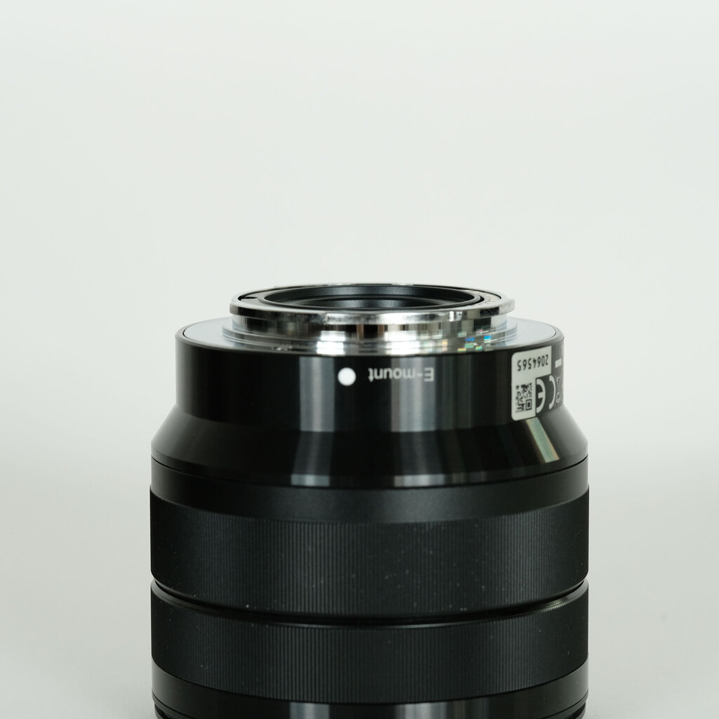 SONY E 10-18mm F4 OSS SEL1018