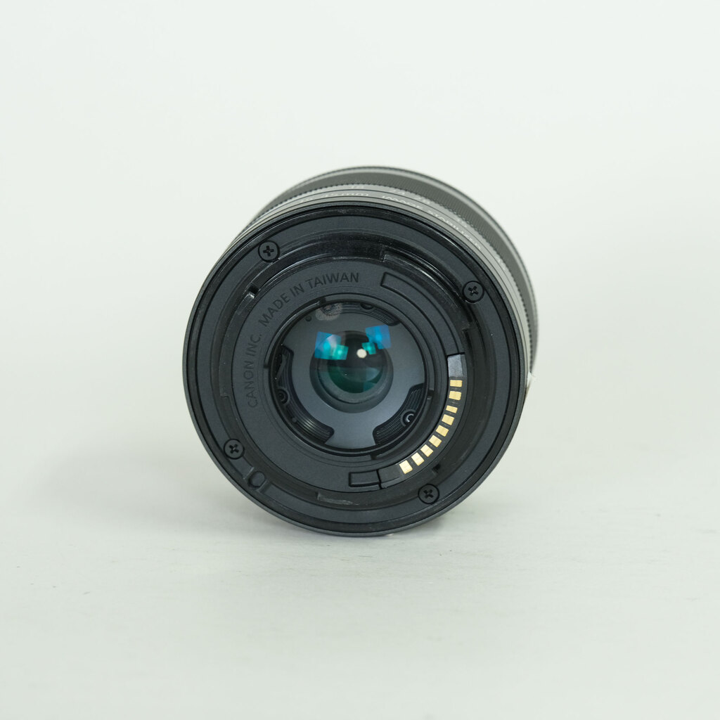 Canon EF-M15-45mm F3.5-6.3 IS STM