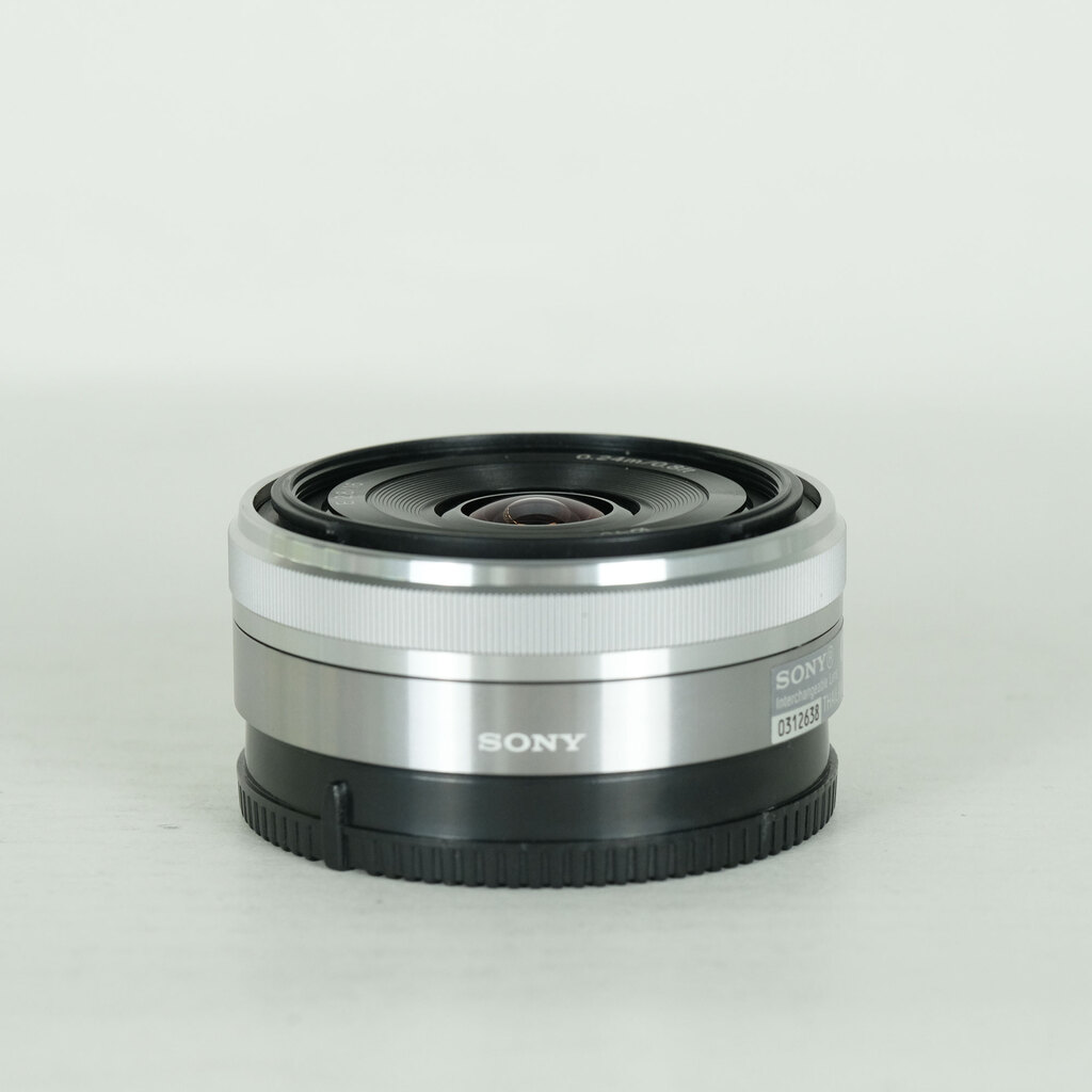 SONY E 16mm F2.8 SEL16F28の出品 | ONE SCENE（ワンシーン）