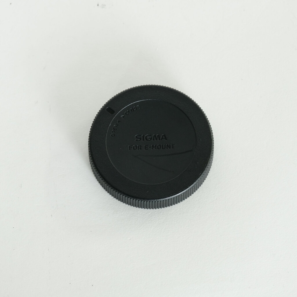 SONY FE 24-240mm F3.5-6.3 OSS SEL24240