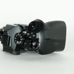 OLYMPUS OM-D E-M1 Mark II