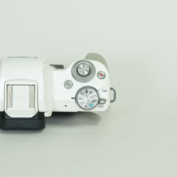 Canon EOS Kiss M