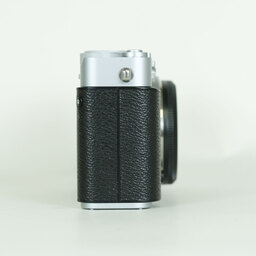 FUJIFILM X-E5