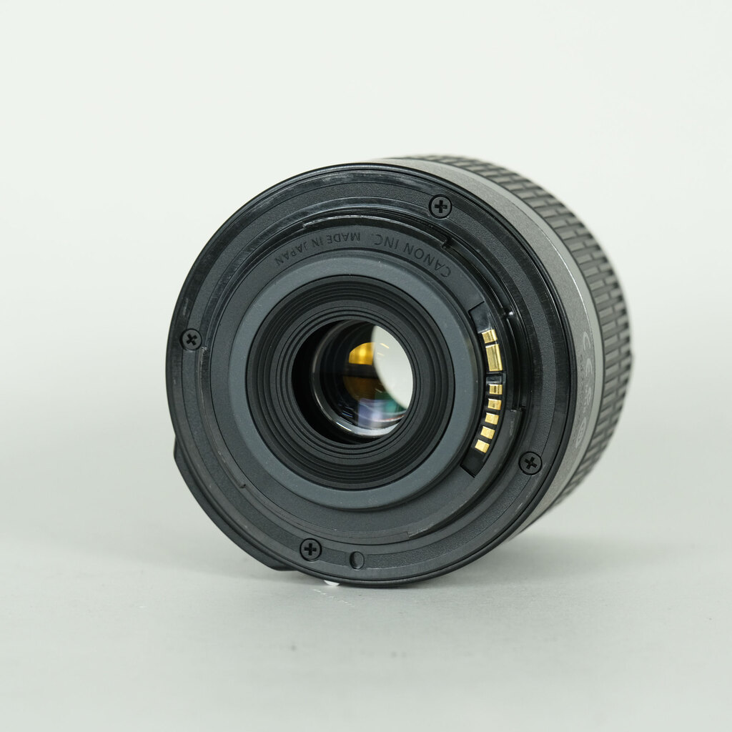 Canon EF-S18-55mm F3.5-5.6 ISの出品 | ONE SCENE（ワンシーン）