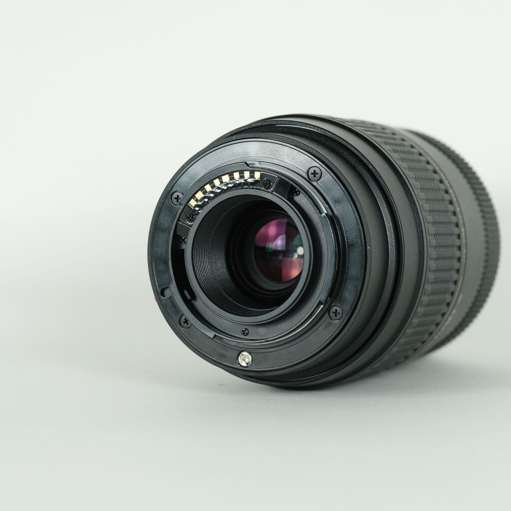 TAMRON 70-300mm F4-5.6 Di LD Macro/Model A17S(ソニーA用)の出品