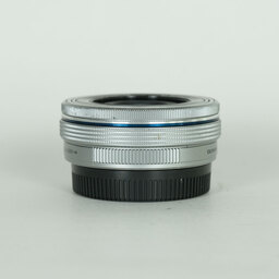 OLYMPUS M.ZUIKO DIGITAL ED 14-42mm F3.5-5.6 EZ シルバー OLYMPUS M.ZUIKO DIGITAL ED 14-42mm F3.5-5.6 EZ シルバー