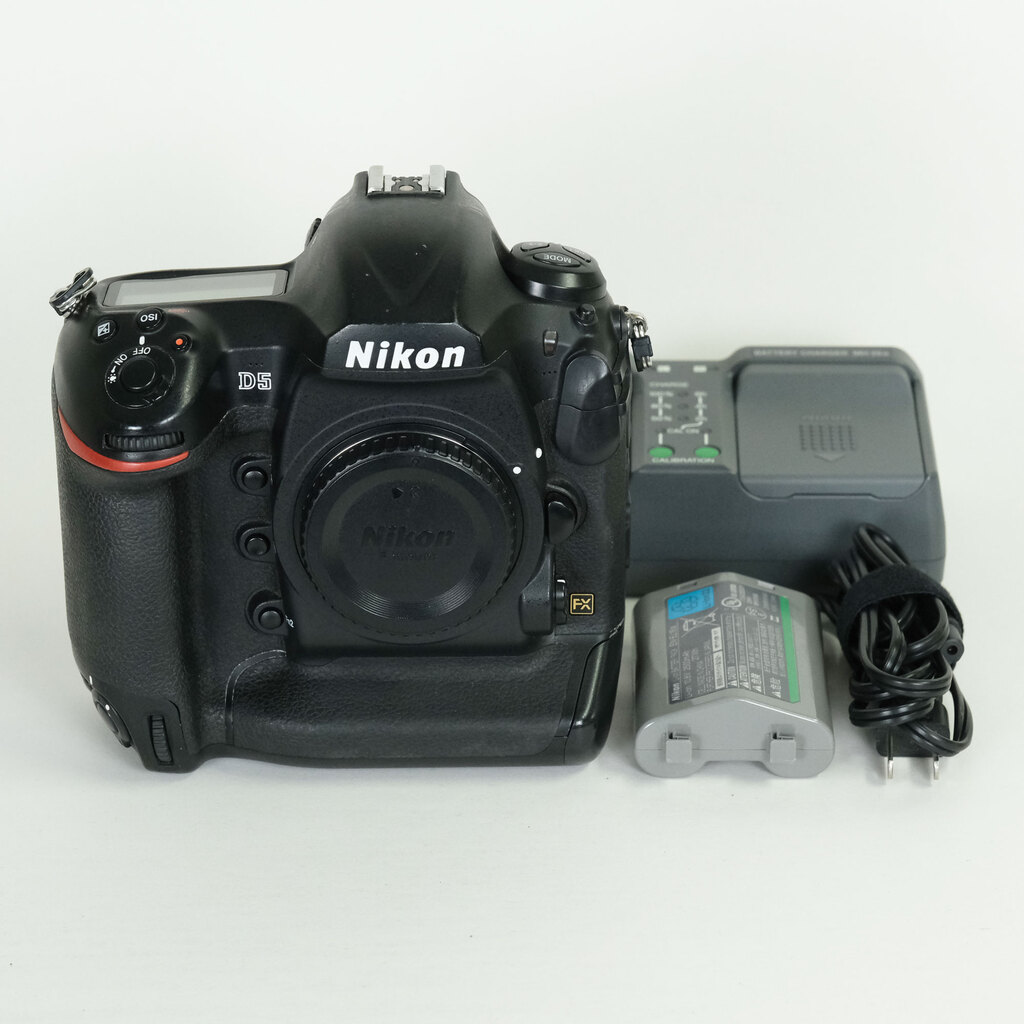 Nikon D5 ボディ（CF-Type）