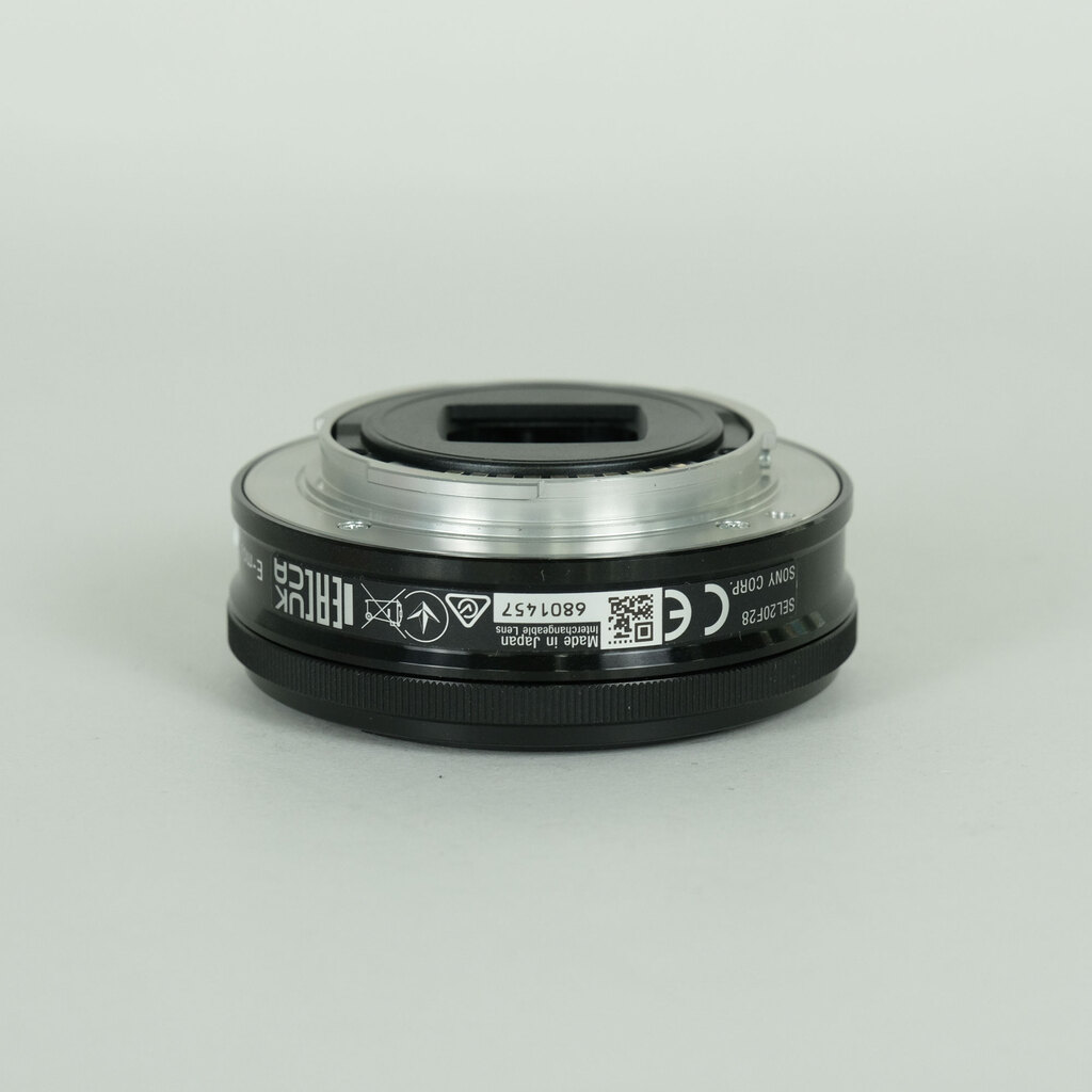 SONY E 20mm F2.8 SEL20F28
