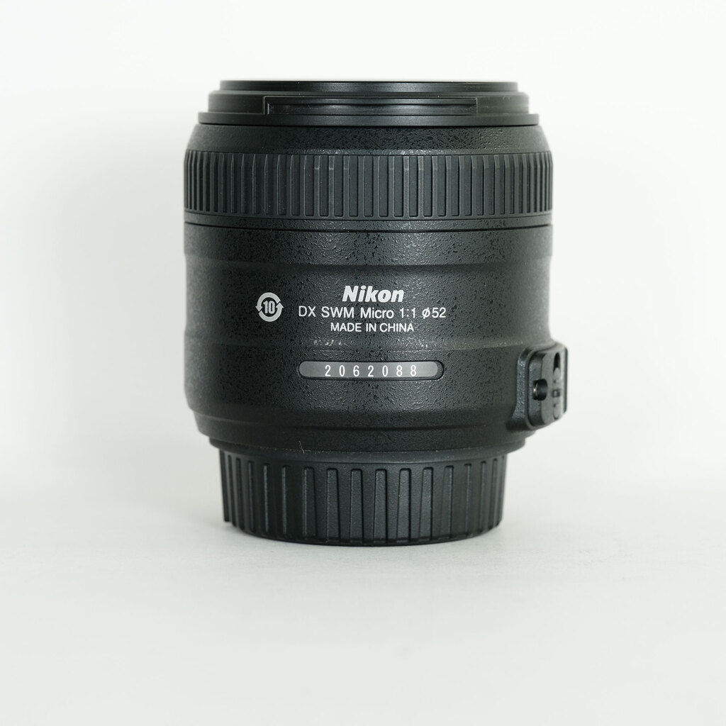 Nikon AF-S DX Micro NIKKOR 40mm f/2.8G