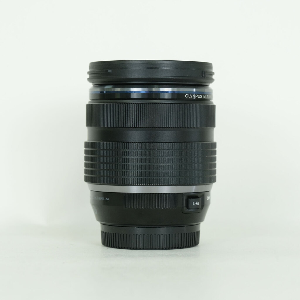 OLYMPUS M.ZUIKO DIGITAL ED 12-40mm F2.8 PRO OLYMPUS M.ZUIKO DIGITAL ED 12-40mm F2.8 PRO