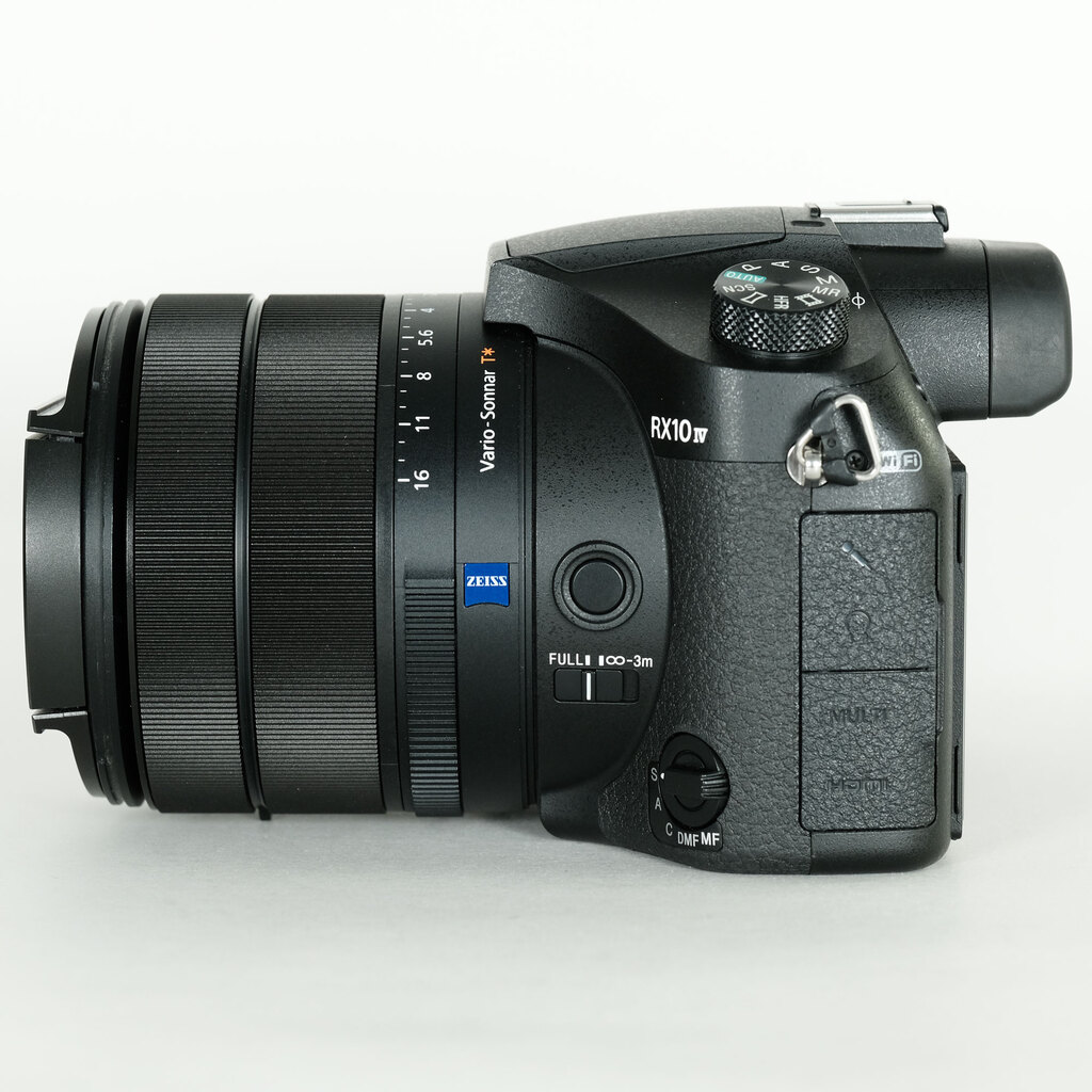 SONY Cyber-shot DSC-RX10M4