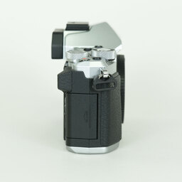 OLYMPUS OM-D E-M5 Mark II OLYMPUS OM-D E-M5 Mark II