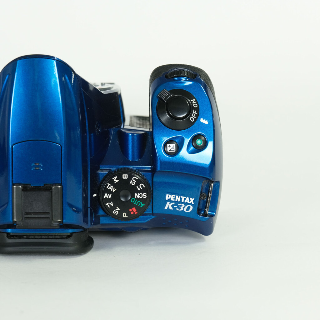 PENTAX K-30 ボディ クリスタルブルー
