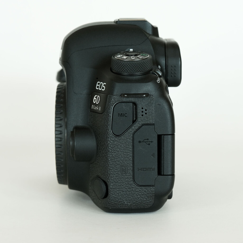 Canon EOS 6D Mark II