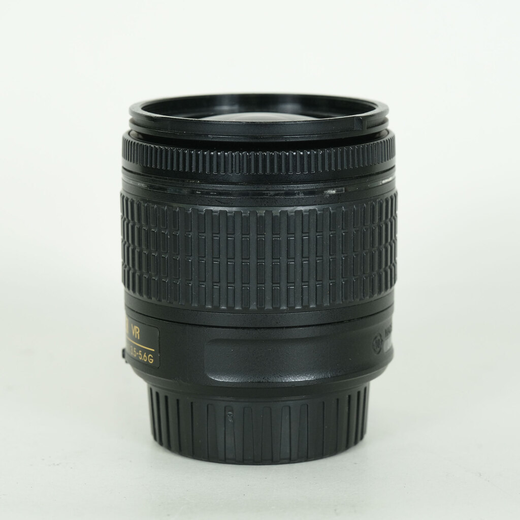 Nikon AF-S DX NIKKOR 18-55mm F3.5-5.6 G VR