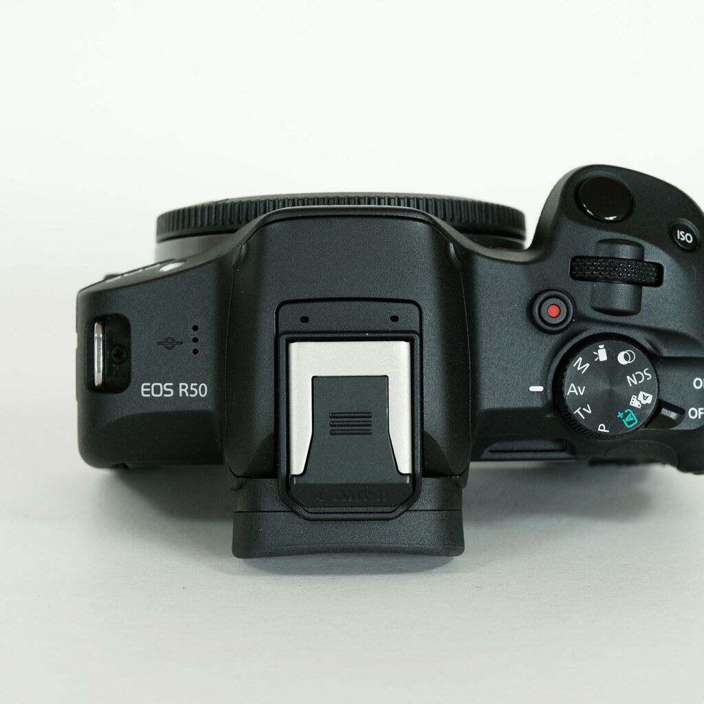 Canon EOS R50